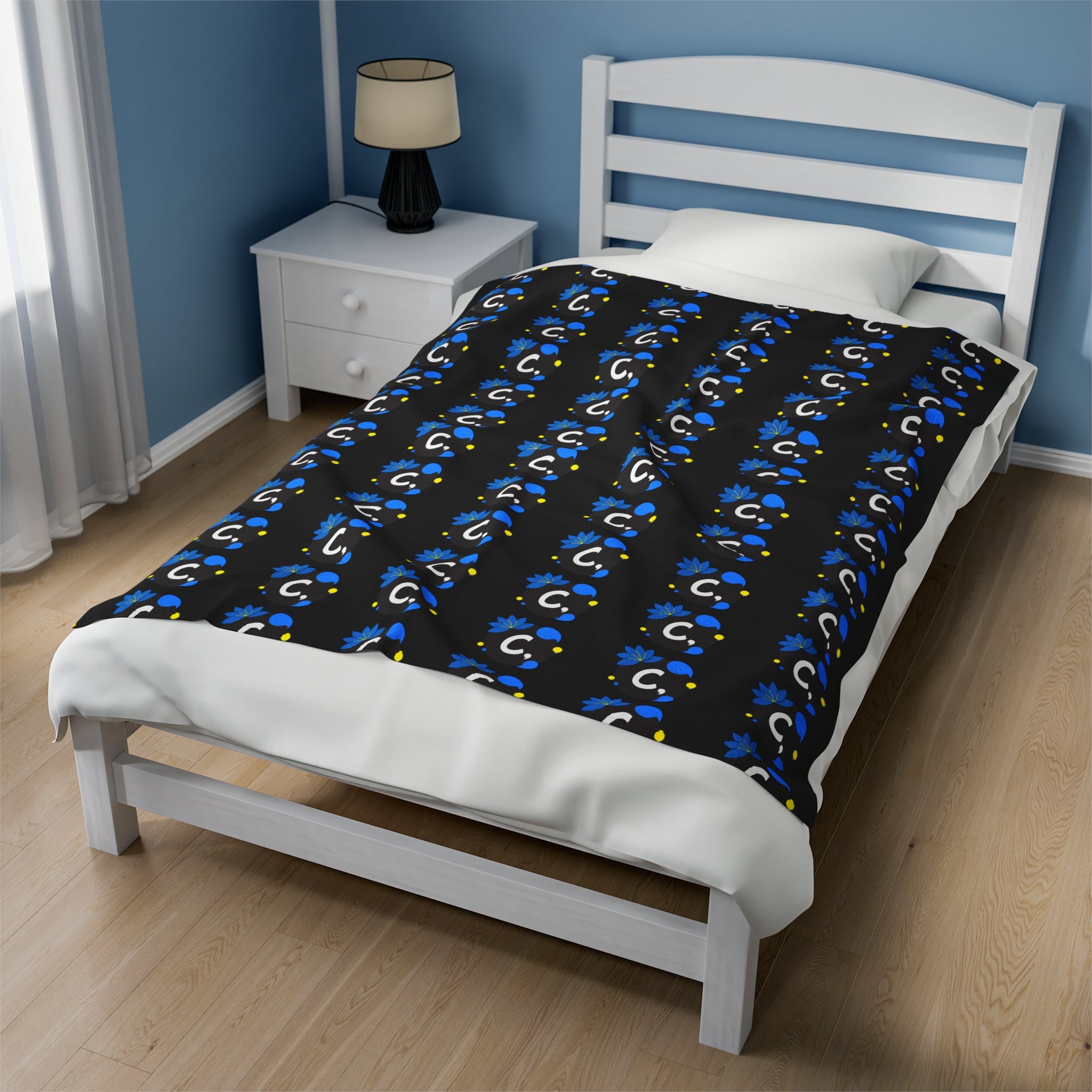 Monochrome Stamp Logo Velveteen Plush Blanket