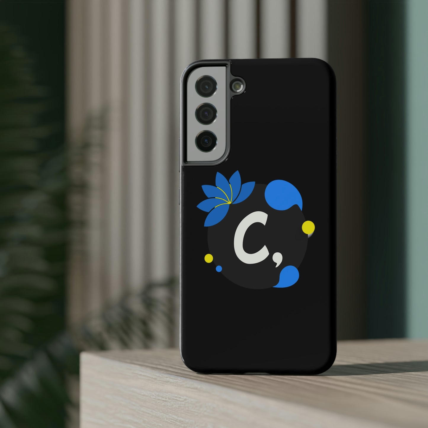 COMMaDiTYbrand *SiGNATuRE" All-Black Impact-Resistant Phone Case